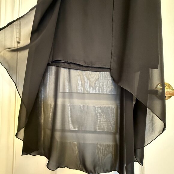 H&M V Neck Long Flowy Dress - Picture 3 of 4